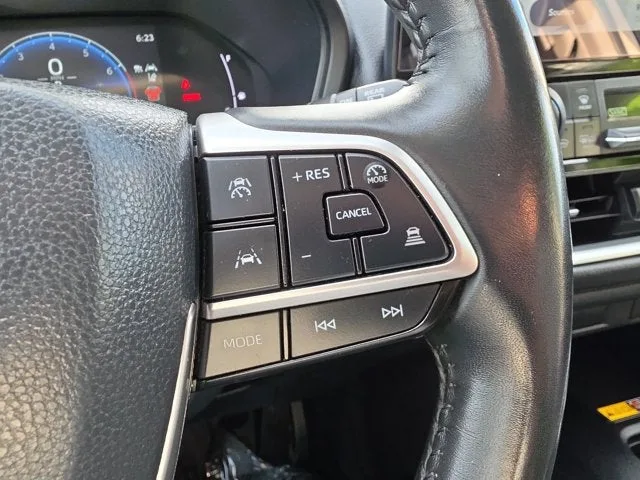 2024 Toyota Grand Highlander XLE photo 25