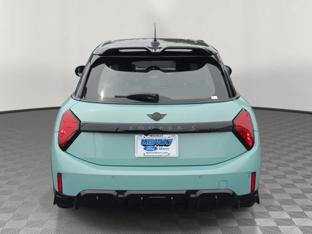 2026 MINI Cooper S Hardtop photo 5