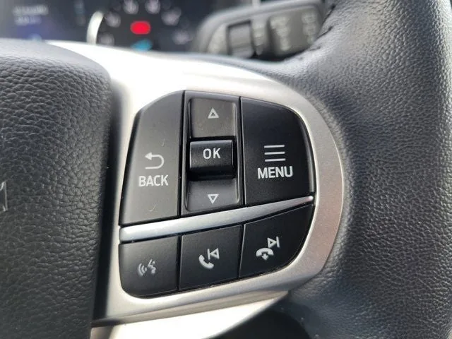 2023 Ford Explorer XLT photo 26