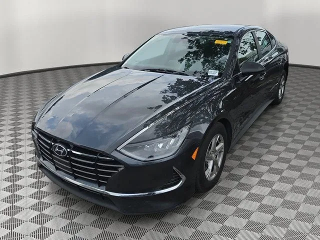 2022 Hyundai Sonata SE photo 2