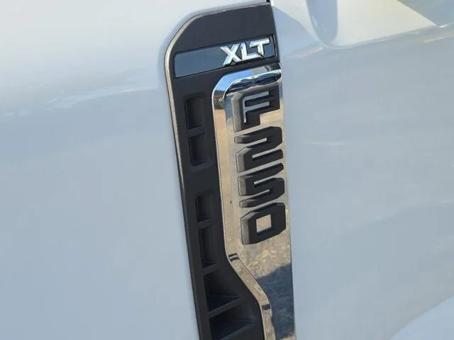 2025 Ford F-250SD XLT photo 10