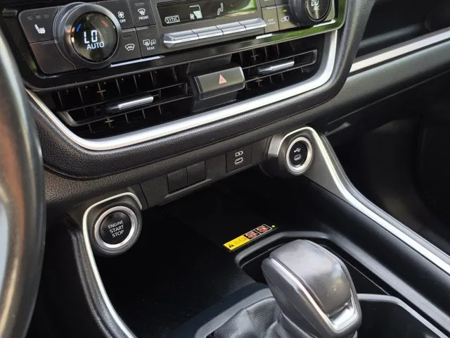 2024 Toyota Grand Highlander XLE photo 29