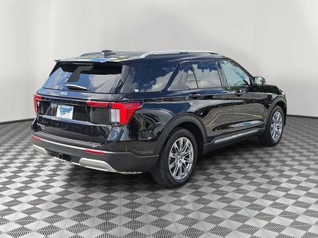 2025 Ford Explorer Platinum photo 6