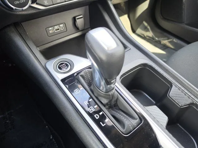 2023 Nissan Sentra SV photo 27