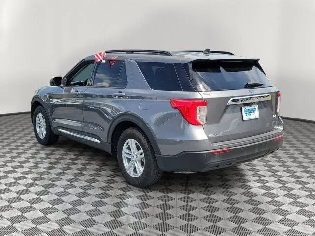 2023 Ford Explorer XLT photo 4