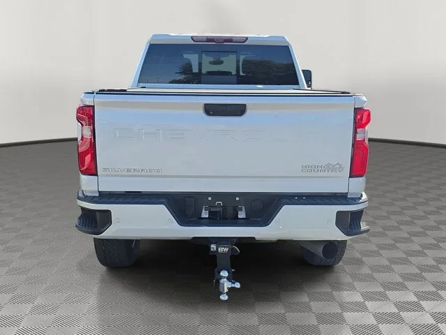 2021 Chevrolet Silverado 2500HD High Country photo 5