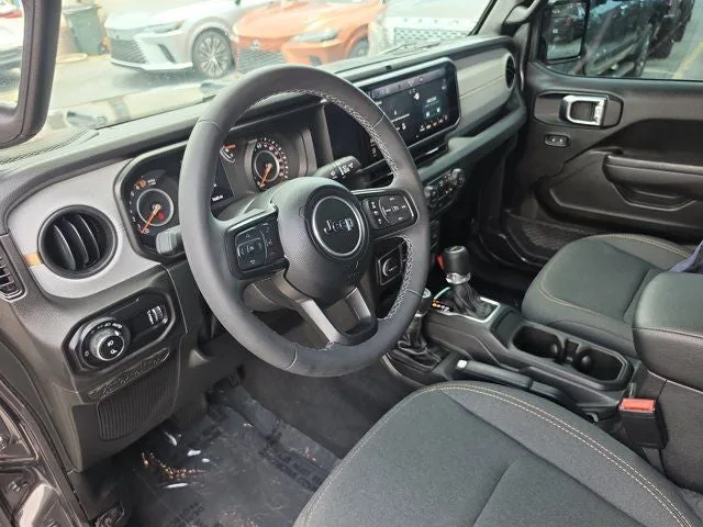 2025 Jeep Gladiator Sport S photo 18