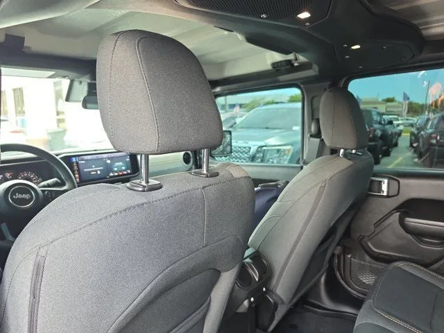 2025 Jeep Gladiator Sport S photo 15
