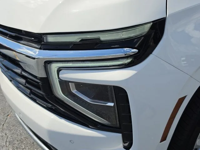 2025 Chevrolet Suburban LS photo 11