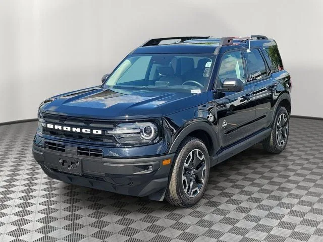 2024 Ford Bronco Sport Outer Banks photo 3