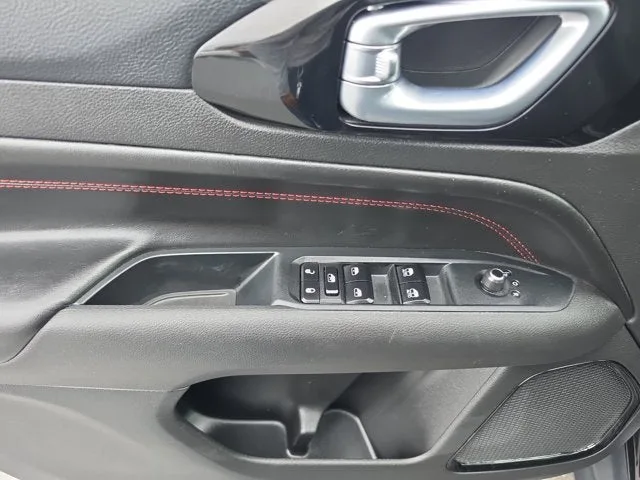 2025 Jeep Compass Trailhawk photo 19