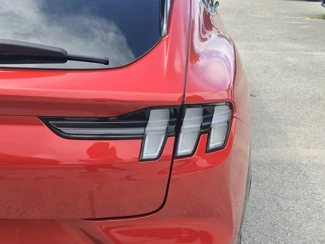 2023 Ford Mustang Mach-E Premium photo 7