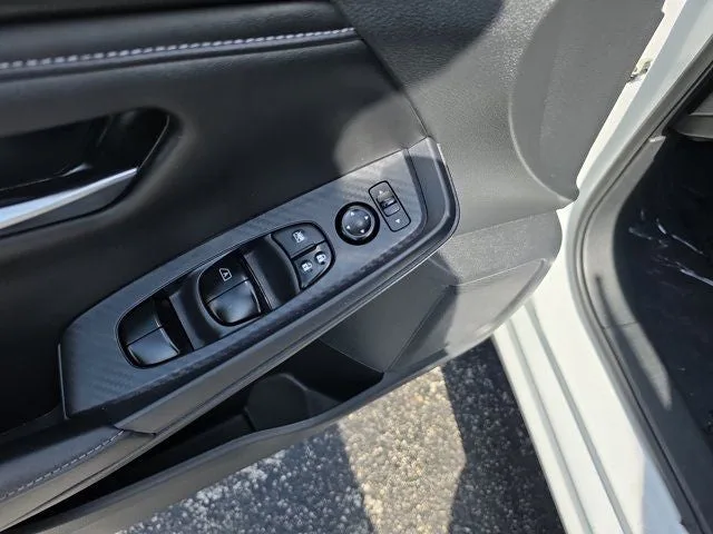2023 Nissan Sentra SV photo 18