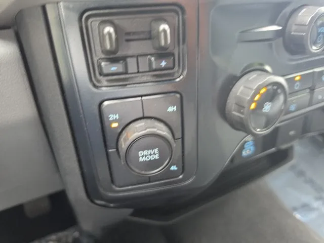 2025 Ford F-450SD XLT DRW photo 27