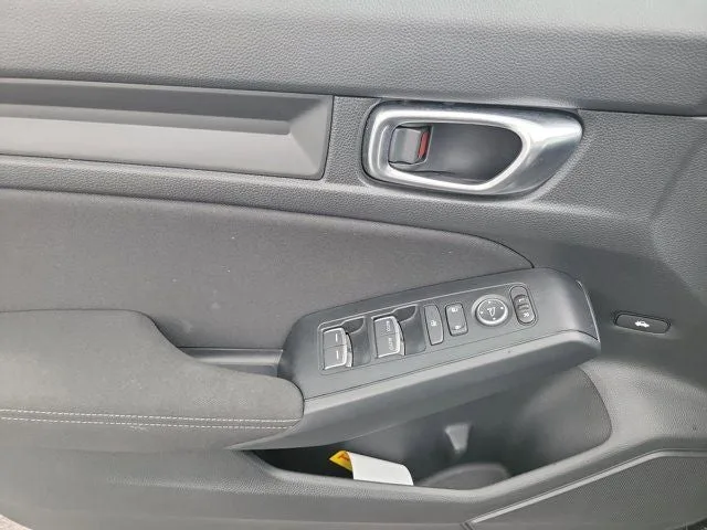 2025 Honda Civic LX photo 15