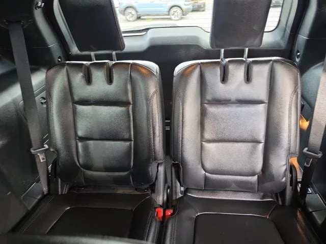 2019 Ford Explorer XLT Sport Appearance Pgk photo 16