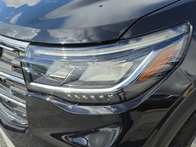2025 Ford Explorer Active photo 11