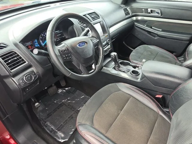 2019 Ford Explorer XLT Sport Appearance Pgk photo 22