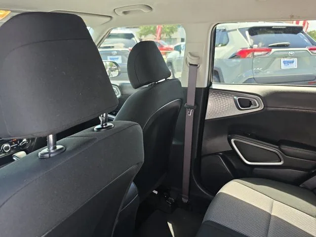 2024 Kia Soul LX photo 15
