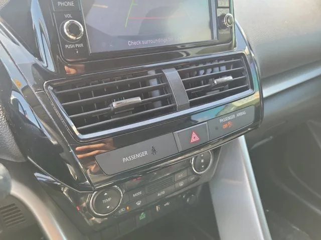 2023 Mitsubishi Eclipse Cross ES photo 23