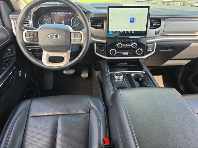 2023 Ford Expedition Max XLT photo 14