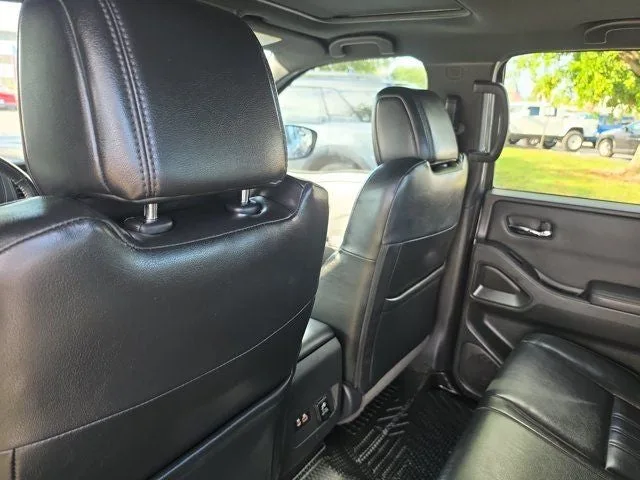 2022 Nissan Frontier PRO-4X photo 16