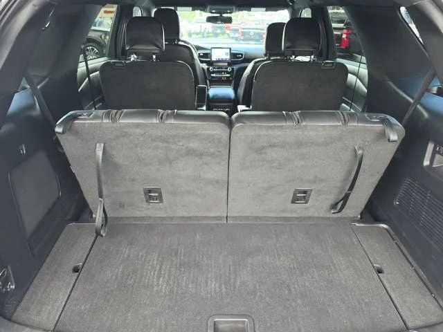 2023 Ford Explorer ST-Line photo 7