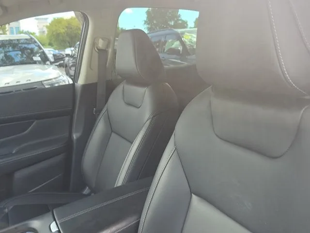 2025 Nissan Murano SV photo 24