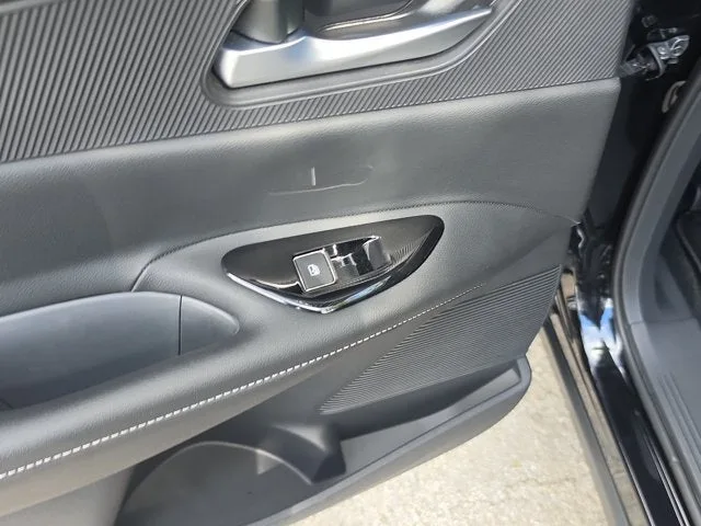 2025 Nissan Murano SV photo 13