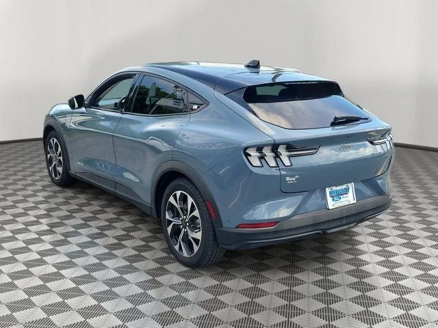 2024 Ford Mustang Mach-E Select photo 4