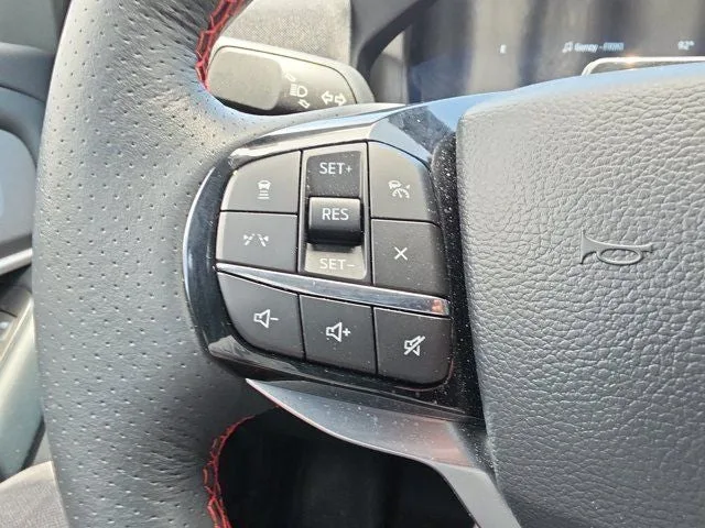 2025 Ford Explorer ST-Line photo 22