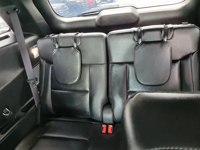 2023 Ford Explorer ST photo 13