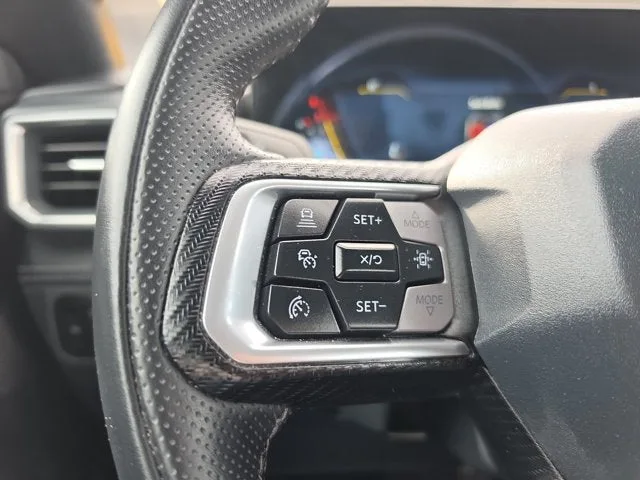2025 Ford Mustang EcoBoost Premium photo 18