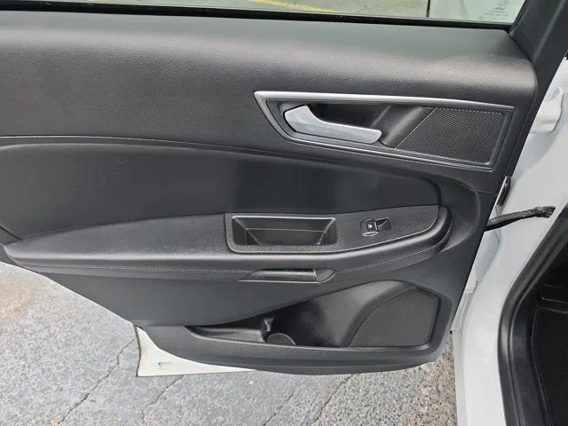 2024 Ford Edge SE photo 11