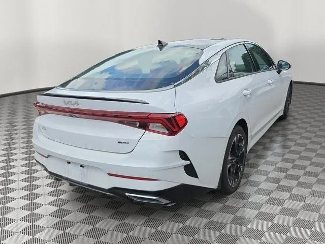 2024 Kia K5 GT-Line photo 6