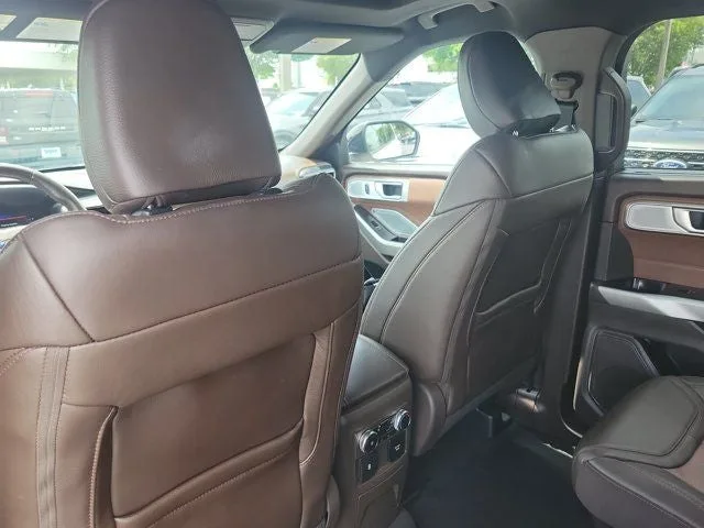 2023 Ford Explorer King Ranch photo 15