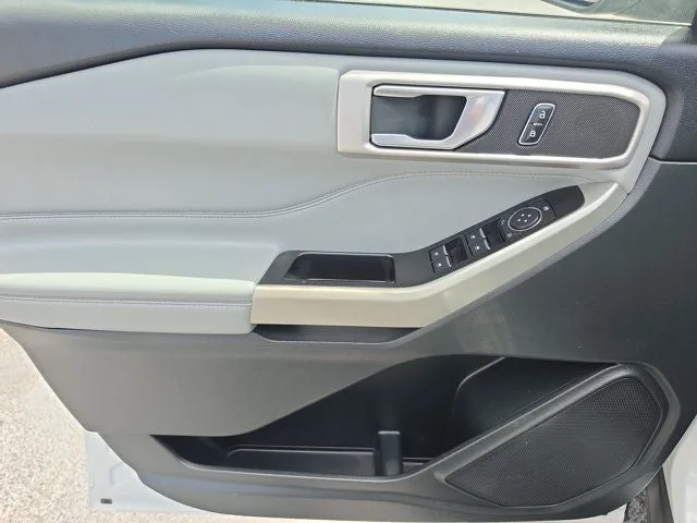 2021 Ford Explorer XLT photo 18