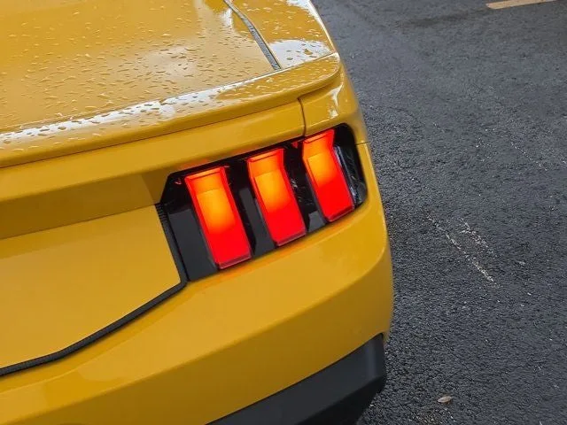 2024 Ford Mustang GT Premium photo 7