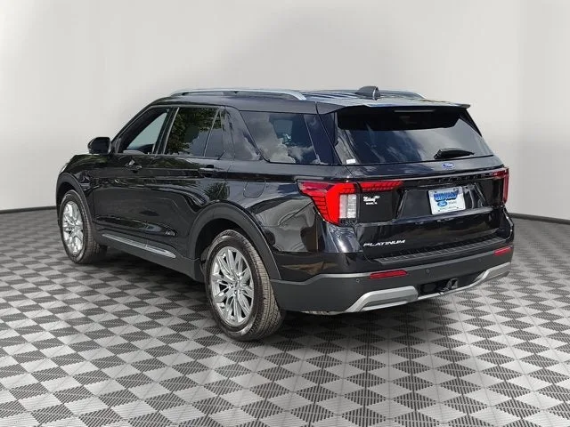 2025 Ford Explorer Platinum photo 4