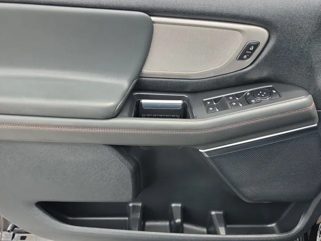 2025 Ford Expedition Active photo 19
