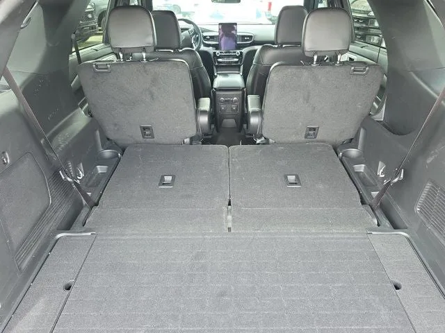 2023 Ford Explorer ST photo 7