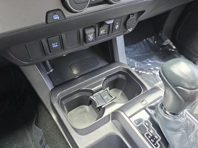 2021 Toyota Tacoma TRD Sport V6 photo 23