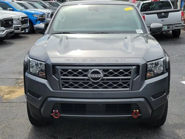 2024 Nissan Frontier SV photo 2
