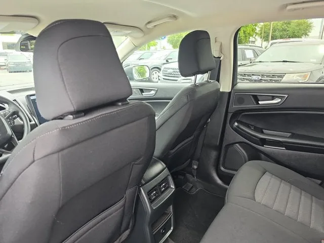 2024 Ford Edge SE photo 15