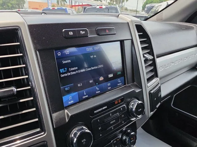 2021 Ford F-250SD Lariat photo 23