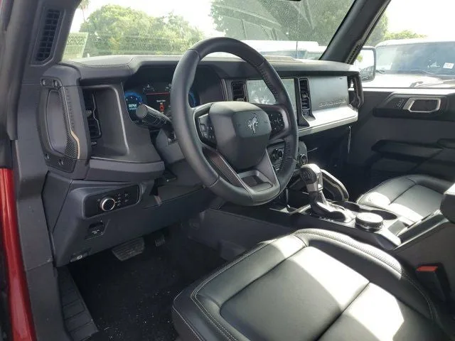 2025 Ford Bronco Badlands photo 12