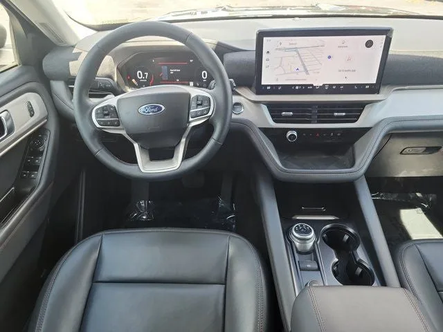 2025 Ford Explorer Active photo 15
