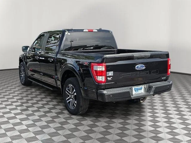 2023 Ford F-150 XL STX photo 4