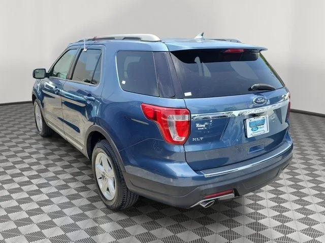 2018 Ford Explorer XLT photo 4