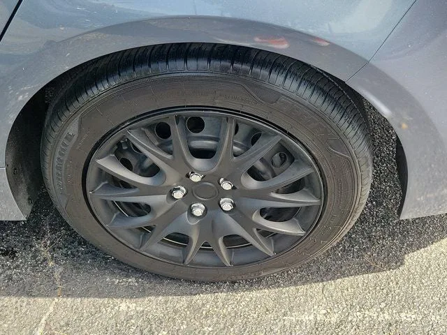 2021 Toyota Corolla LE photo 8